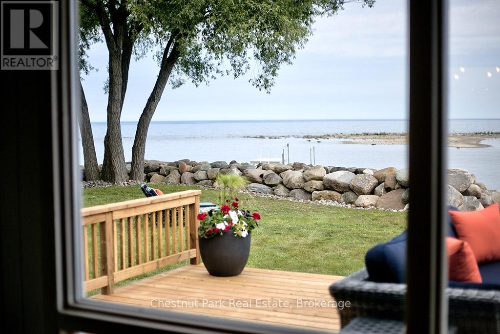 139 Teskey Drive, Blue Mountains, Ontario  N0H 1J0 - Photo 12 - X12245469