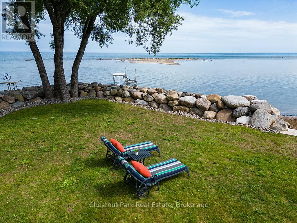 139 Teskey Drive, Blue Mountains, Ontario  N0H 1J0 - Photo 38 - X12245469