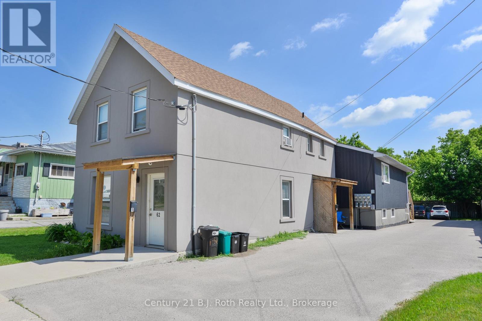 62 DUNLOP STREET, Orillia, Ontario