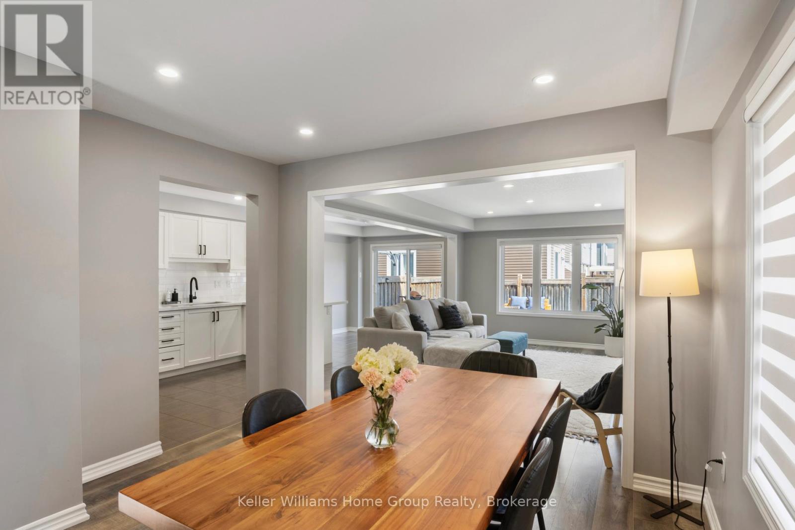 173 West Oak Trail, Kitchener, Ontario  N2R 0J3 - Photo 8 - X12245789