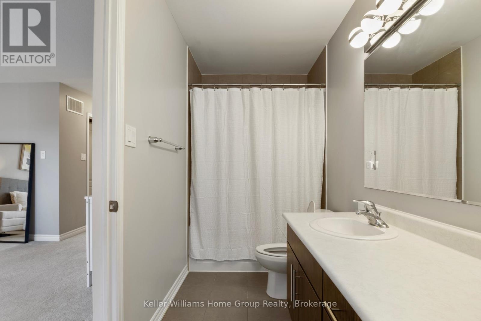 173 West Oak Trail, Kitchener, Ontario  N2R 0J3 - Photo 31 - X12245804