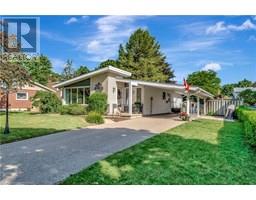 364 BOXBURY Drive, Waterloo, Ontario