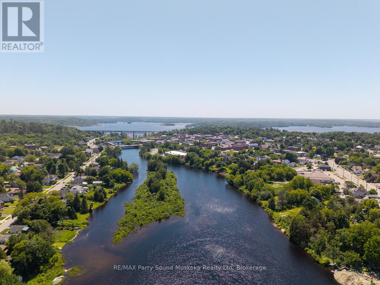 9 Addie Street, Parry Sound, Ontario  P2A 2J9 - Photo 4 - X12245963