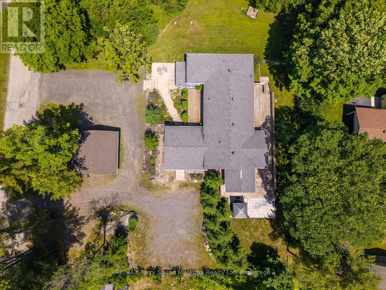 9 Addie Street, Parry Sound, Ontario  P2A 2J9 - Photo 6 - X12245963