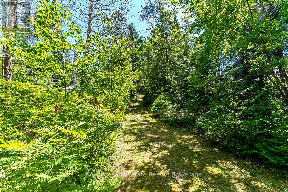 1007 Lakeshore Boulevard N, South Bruce Peninsula, Ontario  N0H 2G0 - Photo 28 - X12245988