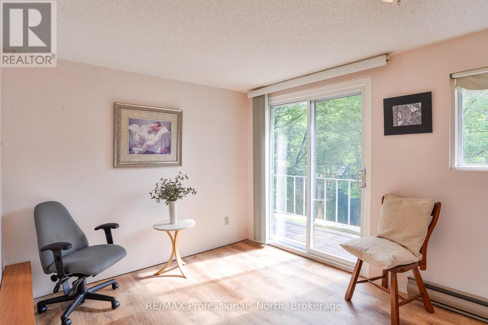 1074 Holiday Park Drive, Bracebridge, Ontario  P1L 1W9 - Photo 12 - X12245991