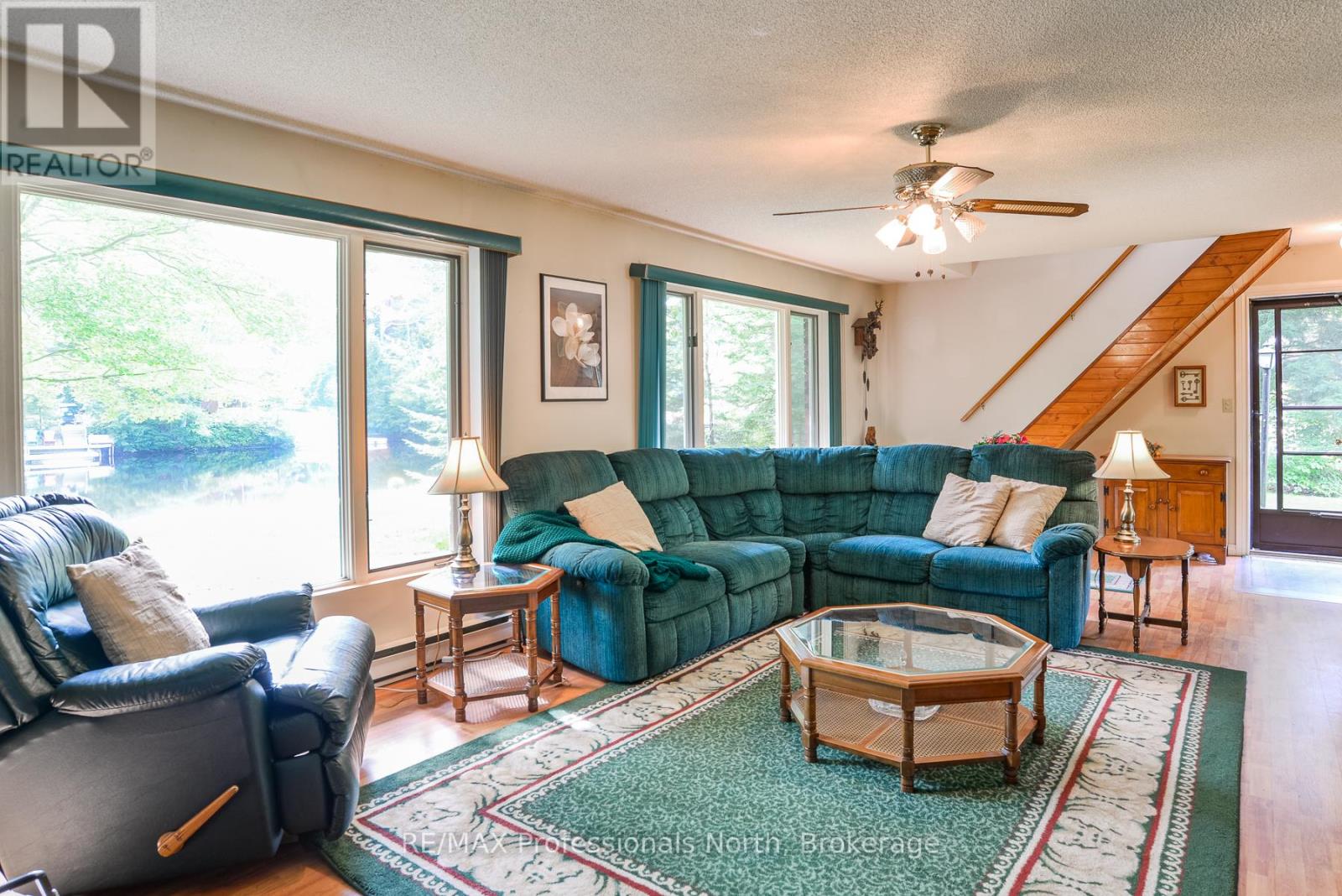1074 Holiday Park Drive, Bracebridge, Ontario  P1L 1W9 - Photo 6 - X12245991
