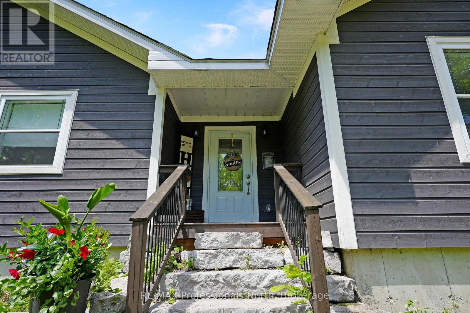 1979 Blairhampton Road, Minden Hills, Ontario  K0M 2K0 - Photo 7 - X12245996