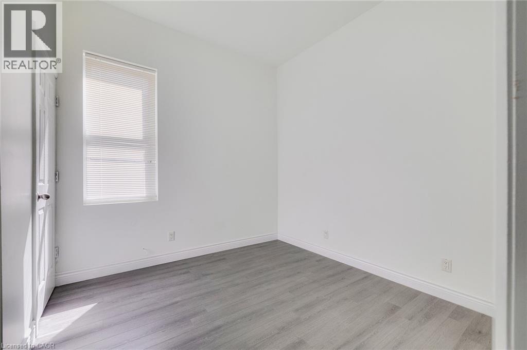 445 Hamilton Road, London, Ontario  N5Z 1S2 - Photo 6 - 40744957