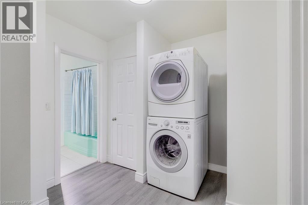 445 Hamilton Road, London, Ontario  N5Z 1S2 - Photo 8 - 40744957