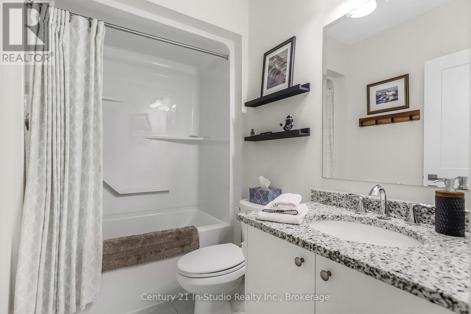 209 Snowberry Lane, Georgian Bluffs, Ontario  N0H 1S0 - Photo 44 - X12246162
