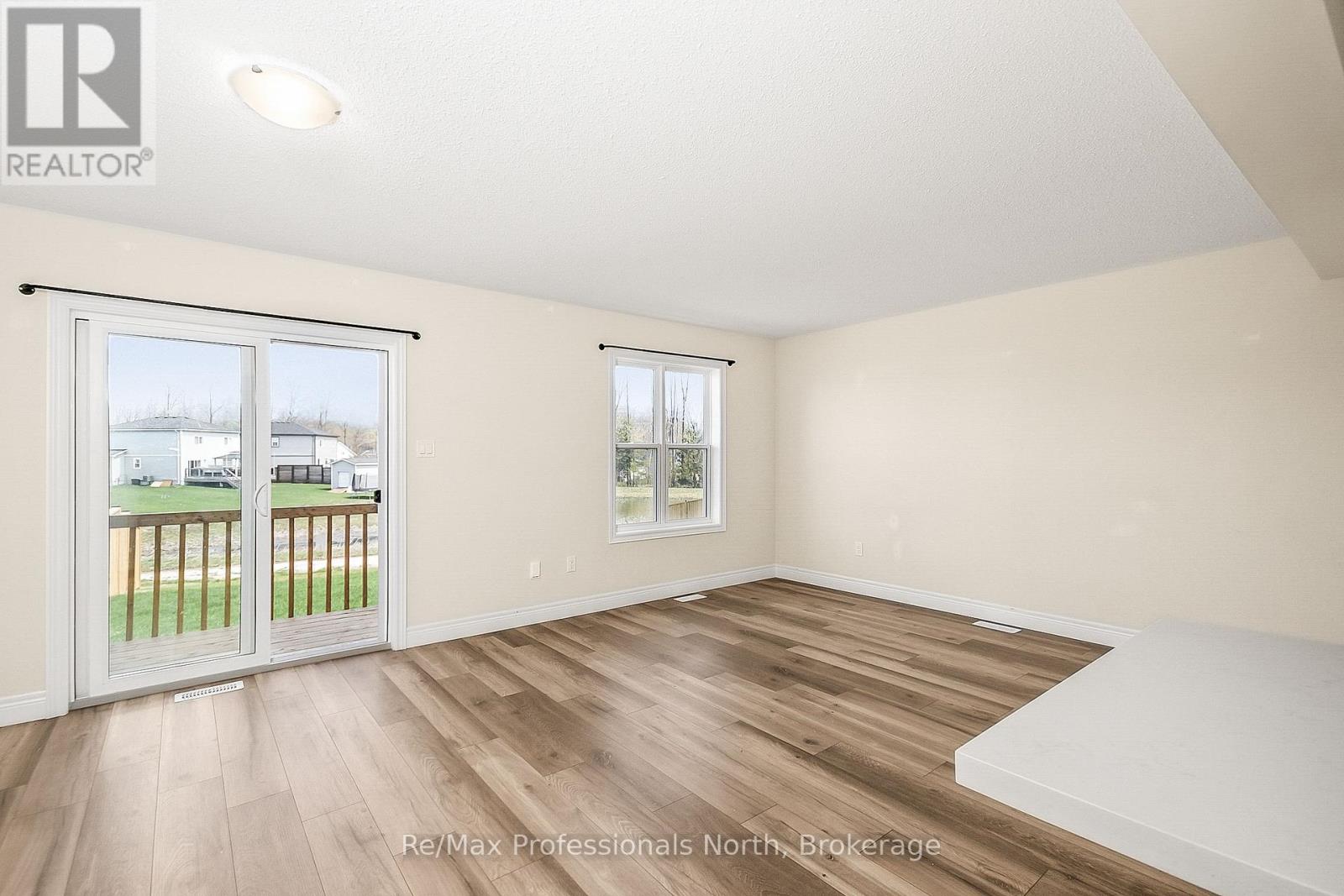 290 Daffodil Court, Gravenhurst, Ontario  P1P 0B8 - Photo 11 - X12246214