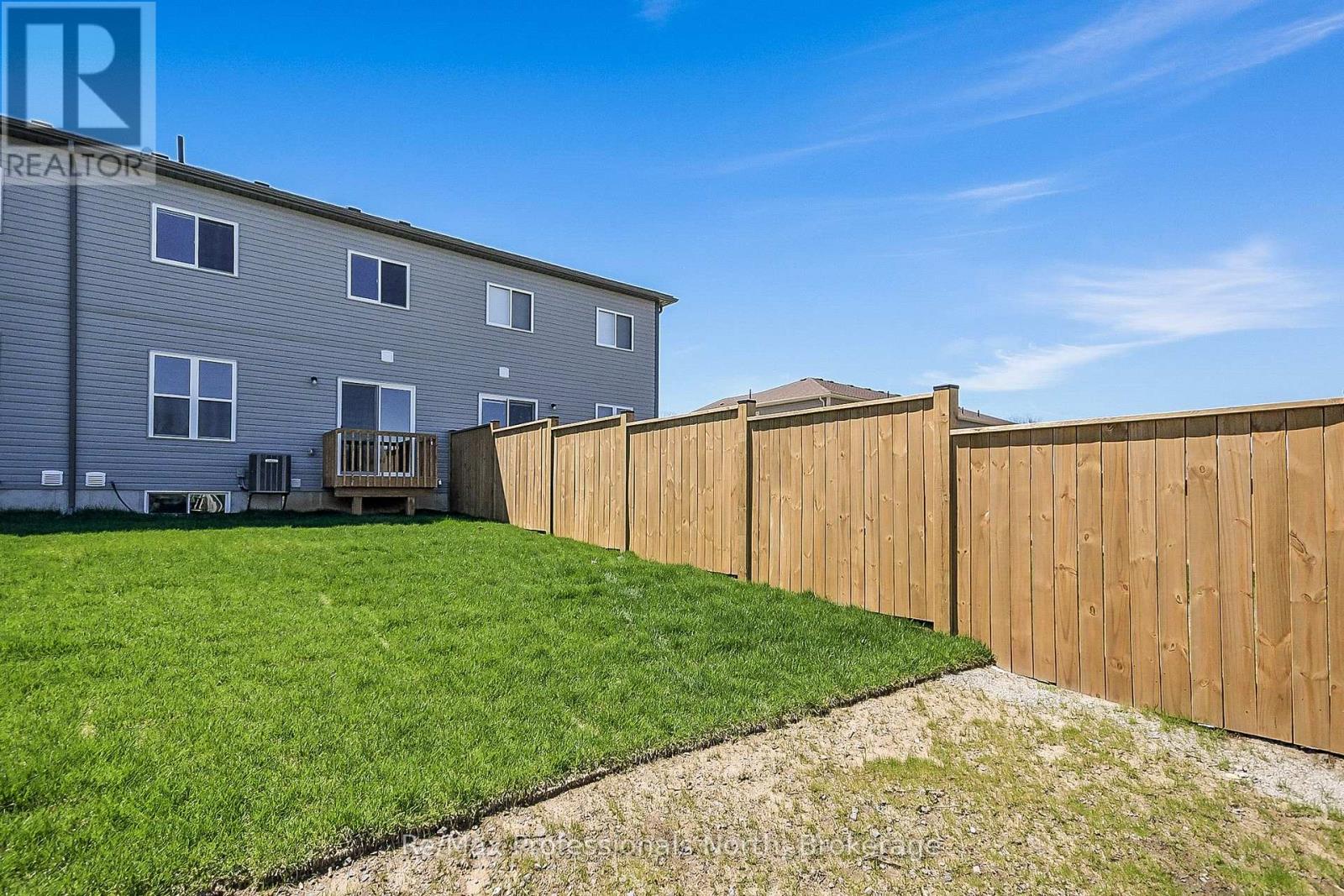 290 Daffodil Court, Gravenhurst, Ontario  P1P 0B8 - Photo 9 - X12246214