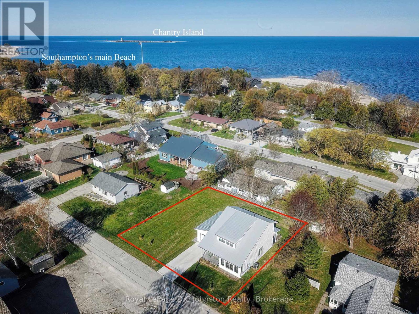 60 Water Street, Saugeen Shores, Ontario  N0H 2L0 - Photo 1 - X12246215