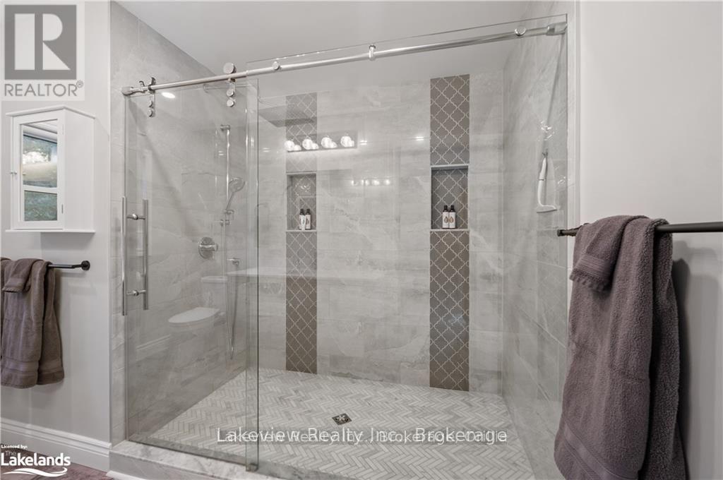 3914 Rosemary Lane, Innisfil, Ontario  L9S 2L6 - Photo 22 - N12246290