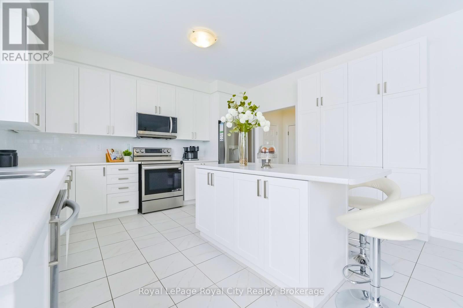 130 Rea Drive, Centre Wellington, Ontario  N1M 0J8 - Photo 21 - X12246321