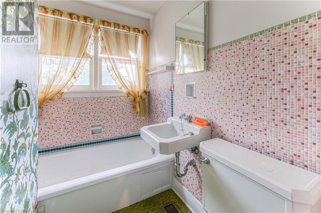 48 Englewood Place, Kitchener, Ontario  N2H 4S6 - Photo 20 - 40743992