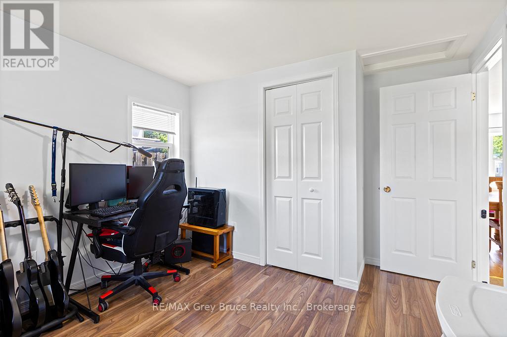 580309 60 Side Road, Chatsworth, Ontario  N0H 1C0 - Photo 11 - X12246391