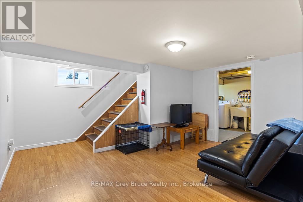 580309 60 Side Road, Chatsworth, Ontario  N0H 1C0 - Photo 16 - X12246391