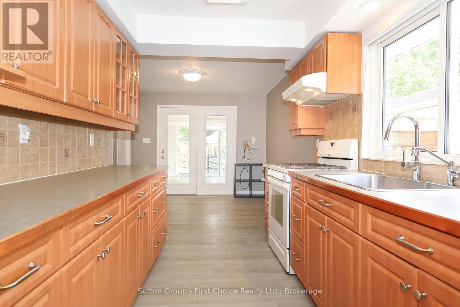39 Portia Boulevard, Stratford, Ontario  N5A 4V6 - Photo 14 - X12246443