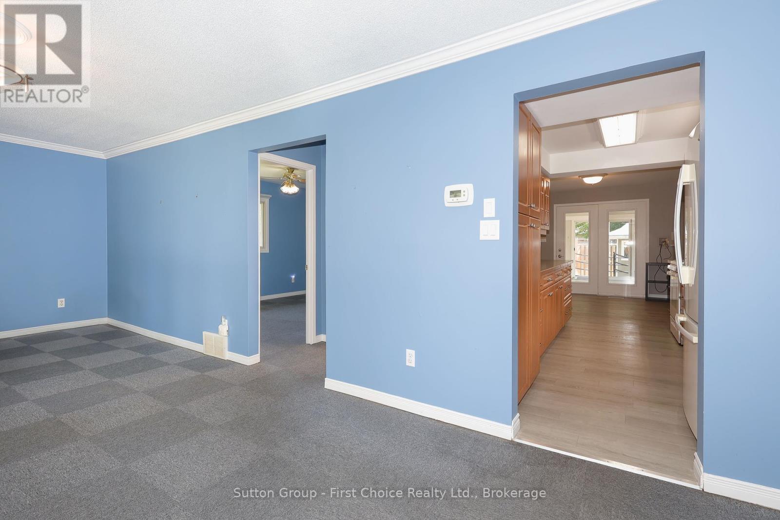 39 Portia Boulevard, Stratford, Ontario  N5A 4V6 - Photo 8 - X12246443