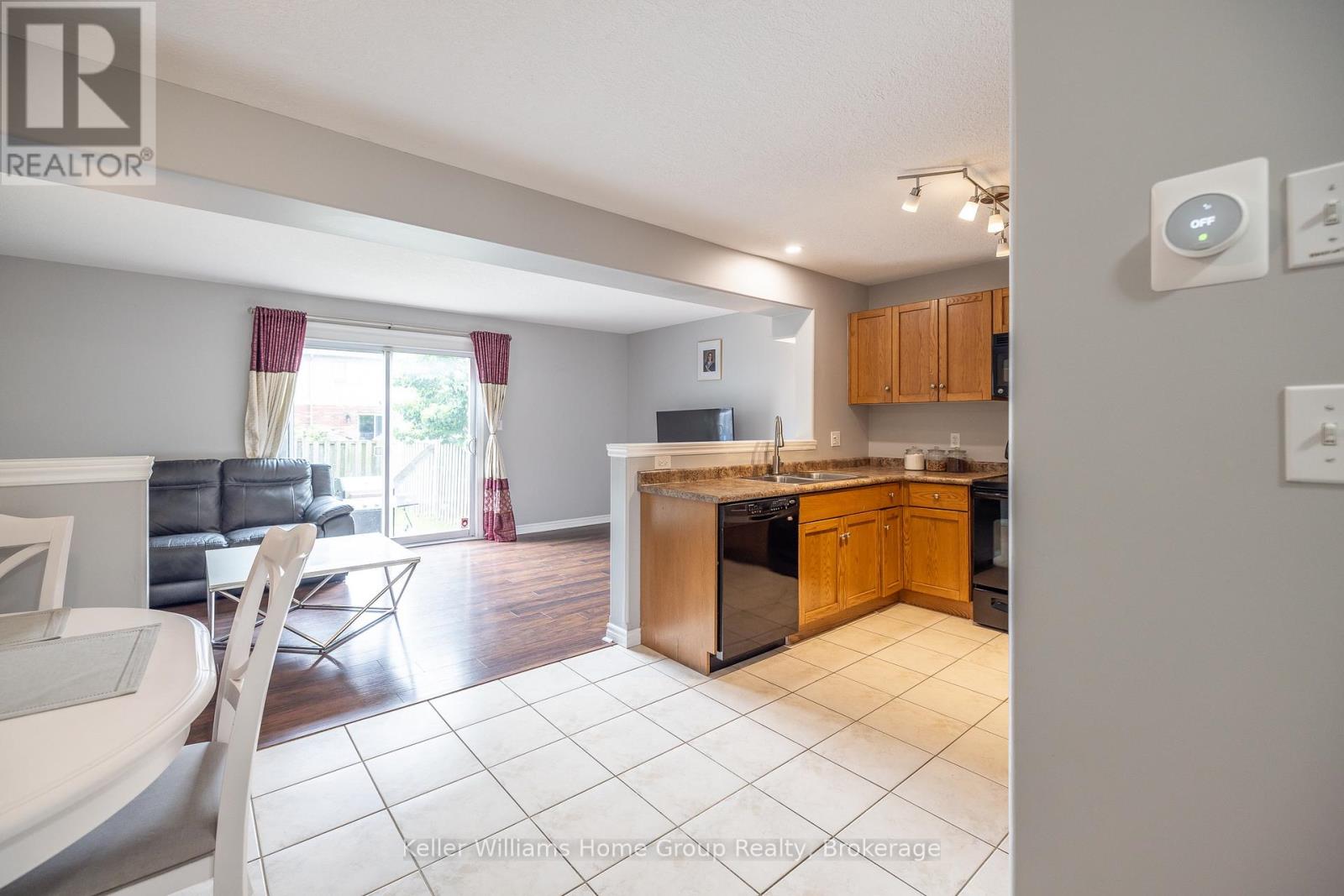 49 Washburn Drive, Guelph, Ontario  N1E 0B2 - Photo 4 - X12246530