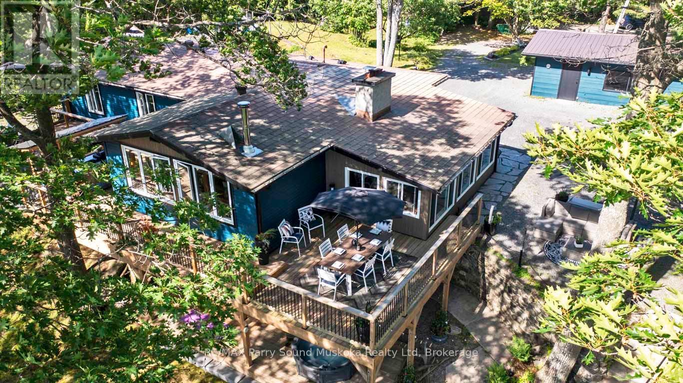 16 Birch Crescent, Seguin, Ontario  P2A 0B2 - Photo 4 - X12246540