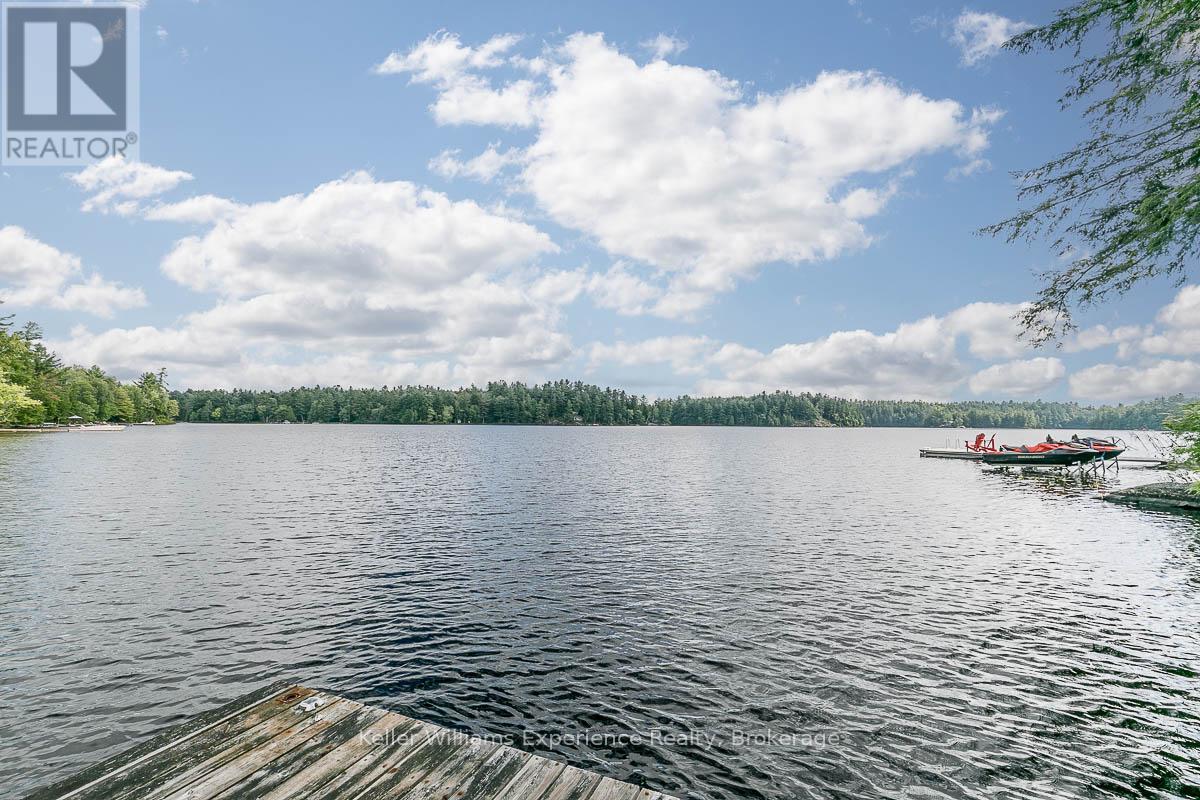1123 Stone Gate Lane, Bracebridge, Ontario  P1L 1X1 - Photo 4 - X12246542