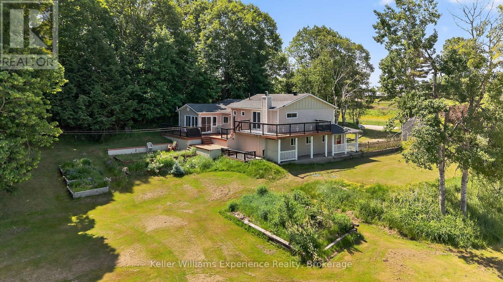 1236 Golden Beach Road, Bracebridge, Ontario  P1L 1W8 - Photo 1 - X12246558