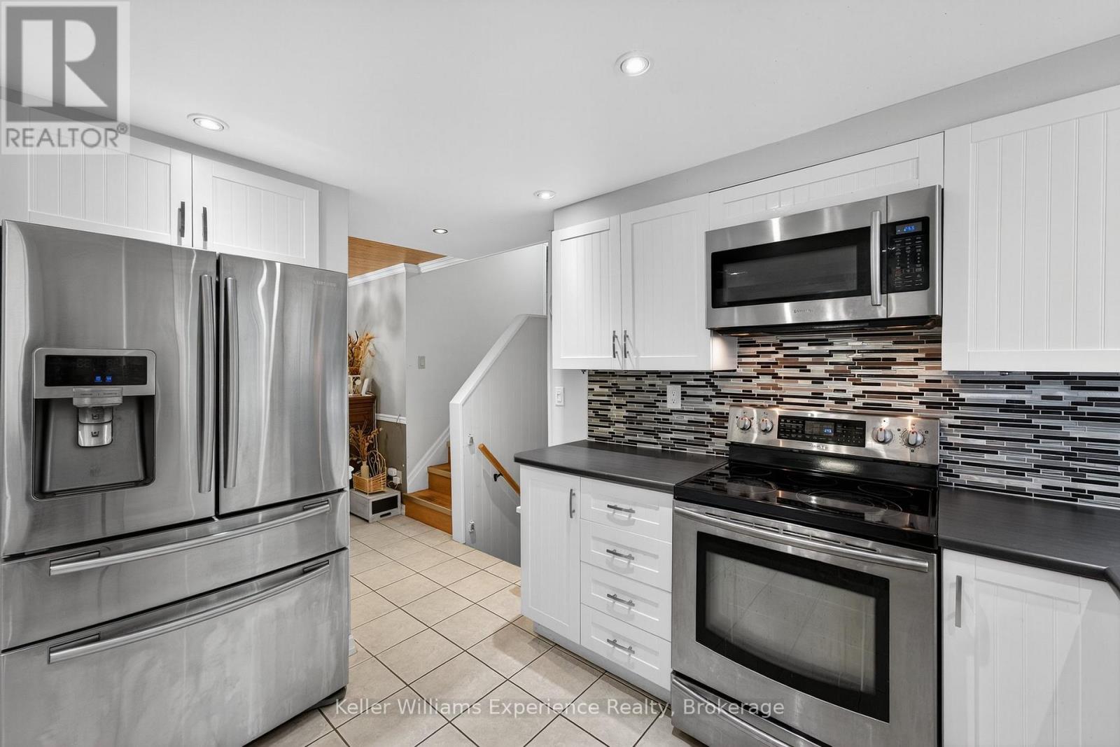 1236 Golden Beach Road, Bracebridge, Ontario  P1L 1W8 - Photo 11 - X12246558
