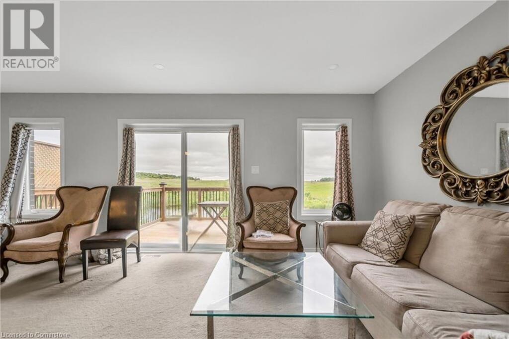 33 Woodedge Circle, Kitchener, Ontario  N2R 0M8 - Photo 3 - 40743185
