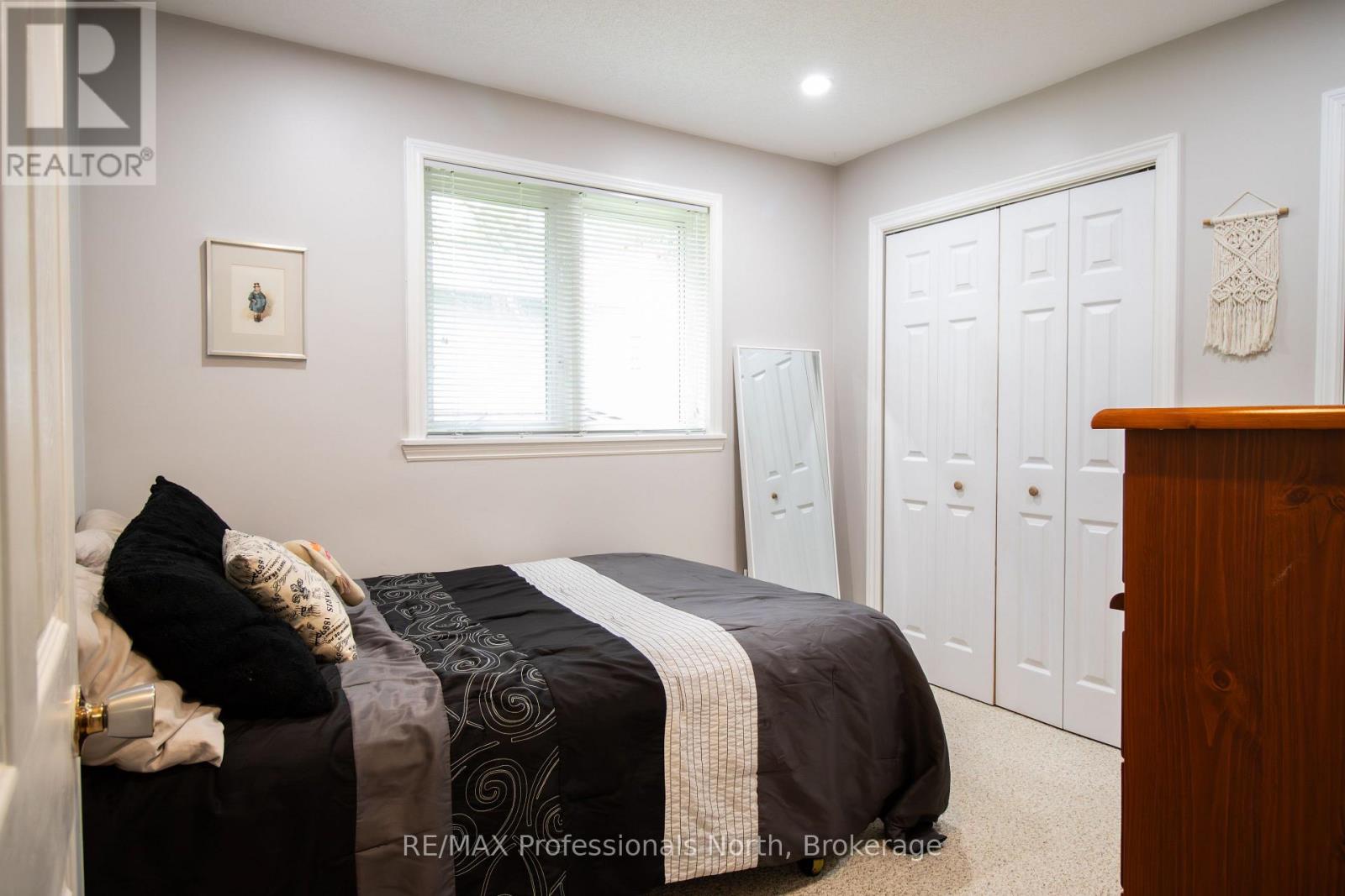 36 B Spencer Street, Bracebridge, Ontario  P1L 1E1 - Photo 13 - X12246615