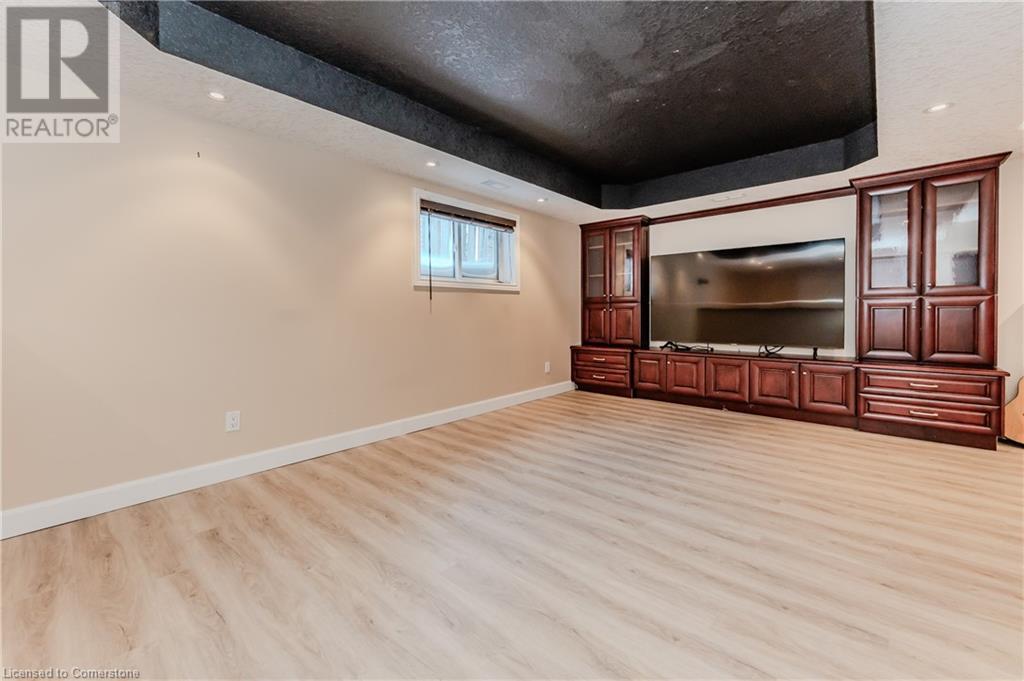 406 Woodrow Drive, Waterloo, Ontario  N2T 2V7 - Photo 35 - 40745366