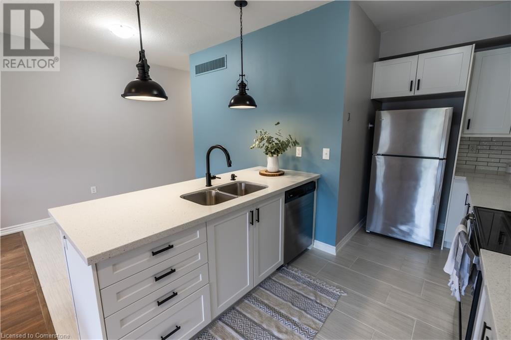 403 Westwood Drive Unit# 30, Waterloo, Ontario  N2M 0B5 - Photo 9 - 40744850