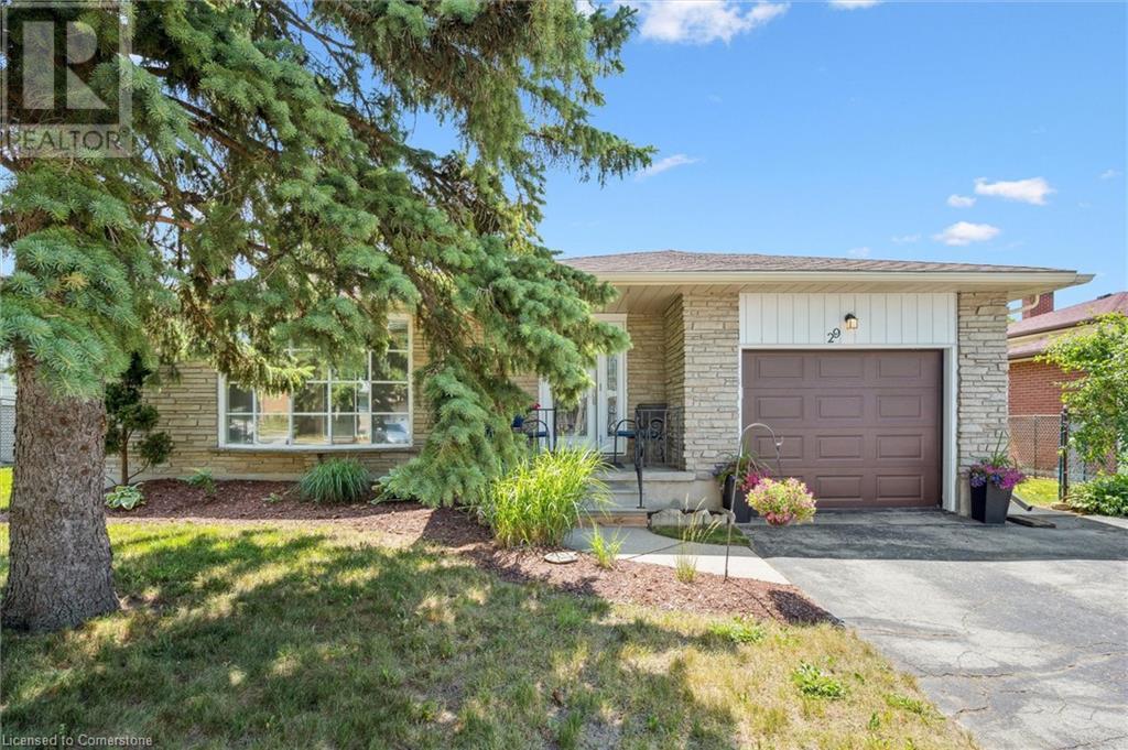 29 Strathcona Crescent, Kitchener, Ontario  N2B 2W8 - Photo 1 - 40744642