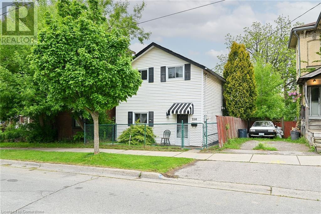210 Darling Street, Brantford, Ontario  N3S 3W9 - Photo 1 - 40732447