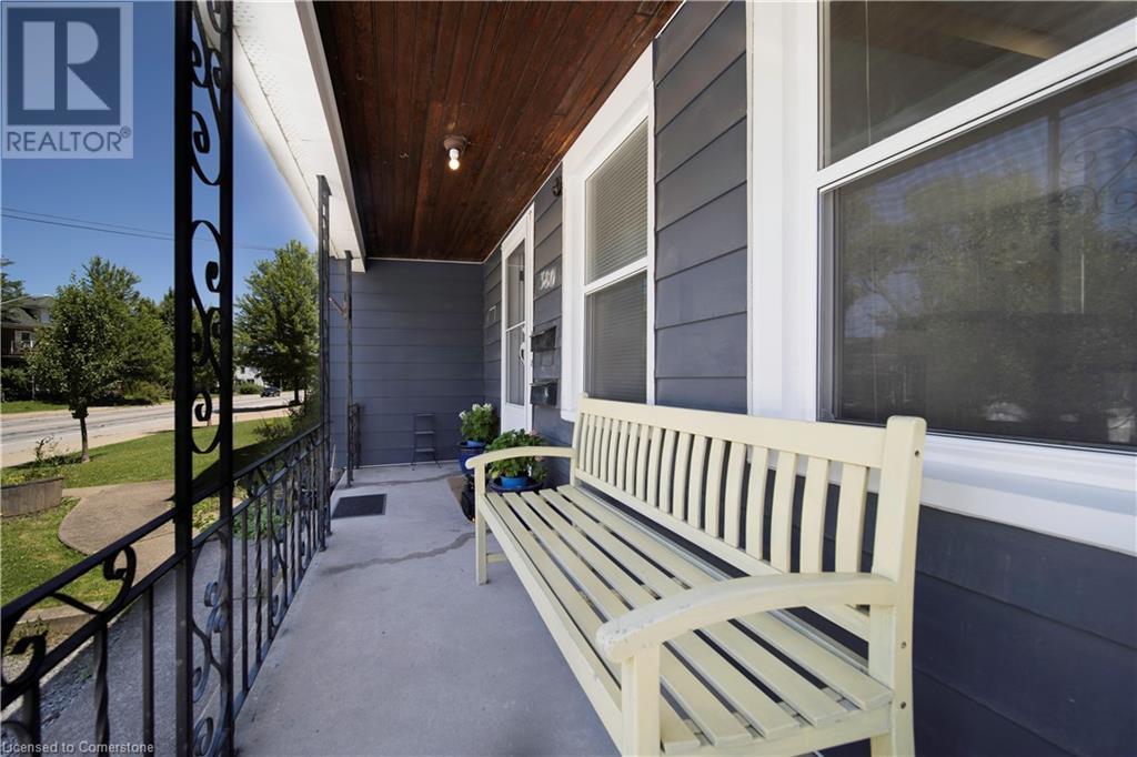 380 Glendale Avenue Unit# Lower, St. Catharines, Ontario  L2T 1C2 - Photo 2 - 40723573
