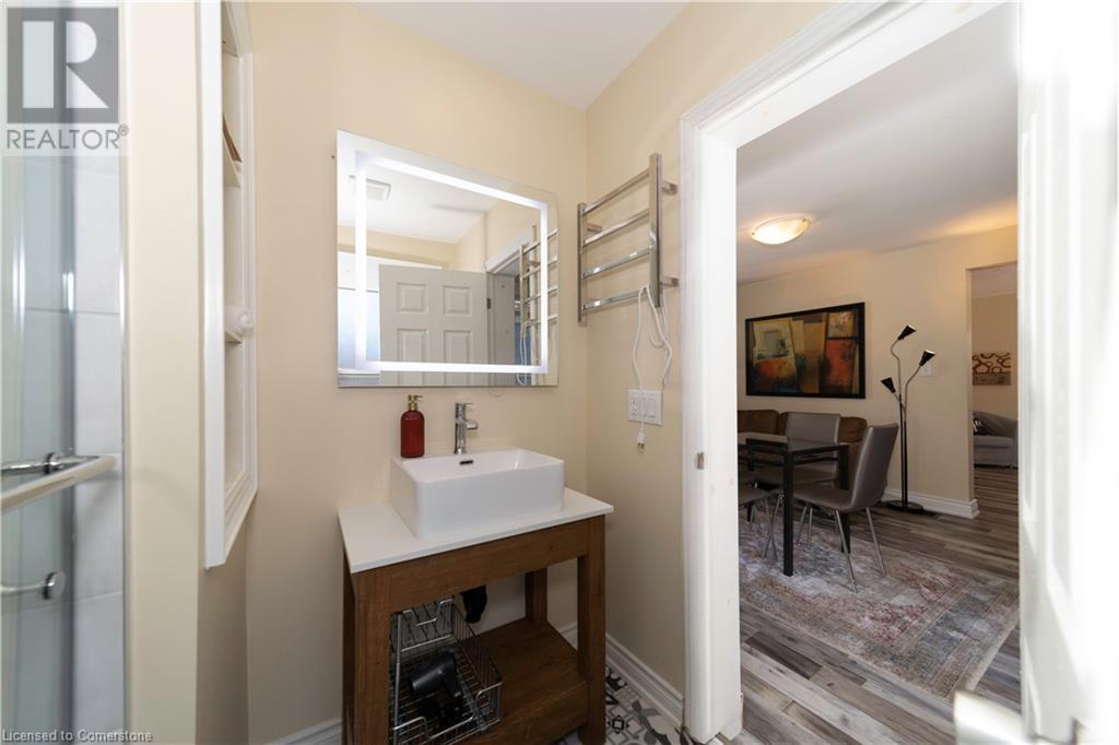380 Glendale Avenue Unit# Lower, St. Catharines, Ontario  L2T 1C2 - Photo 9 - 40723573