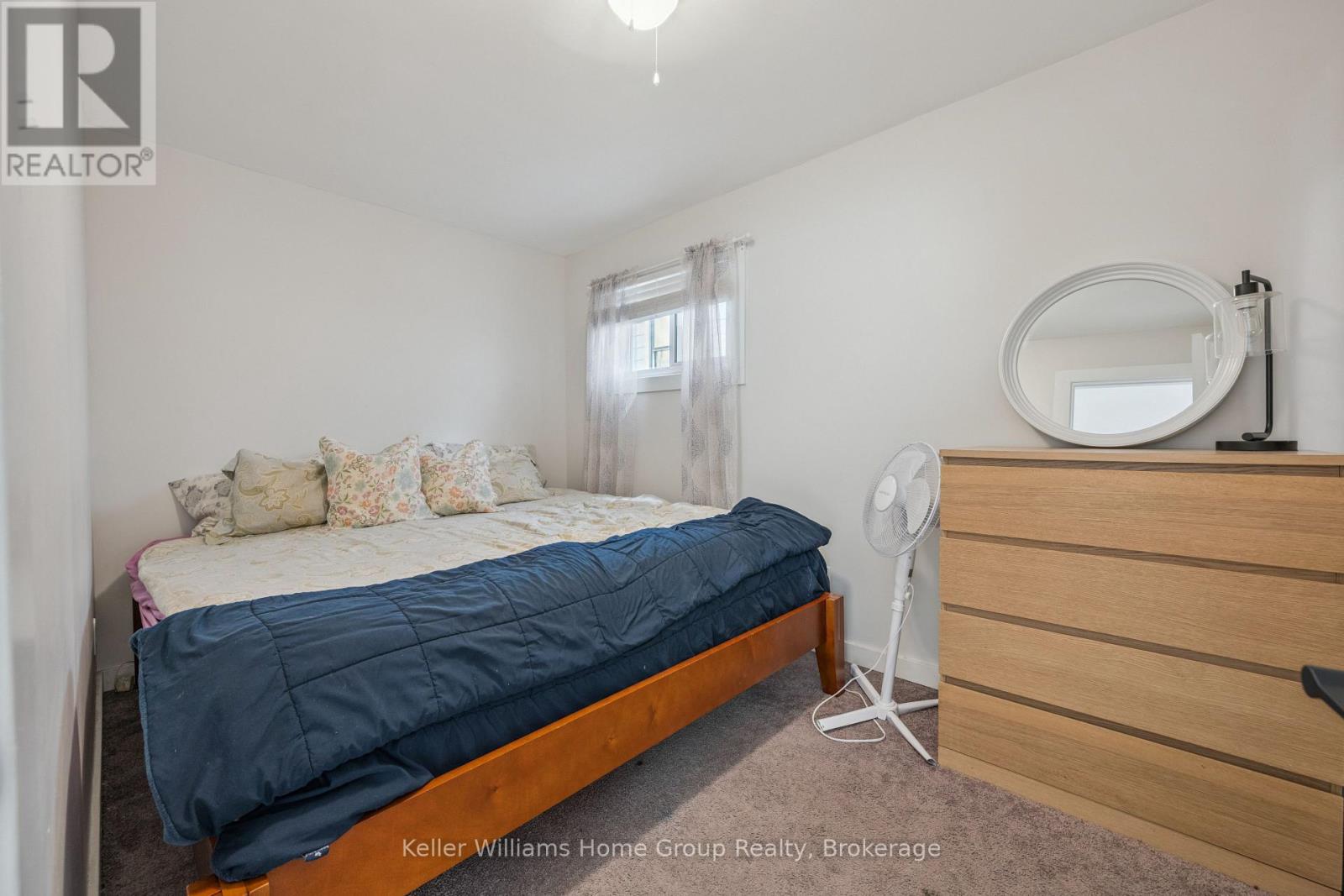 179 Angelene Street, Mississauga, Ontario  L5G 1X1 - Photo 15 - W12246808