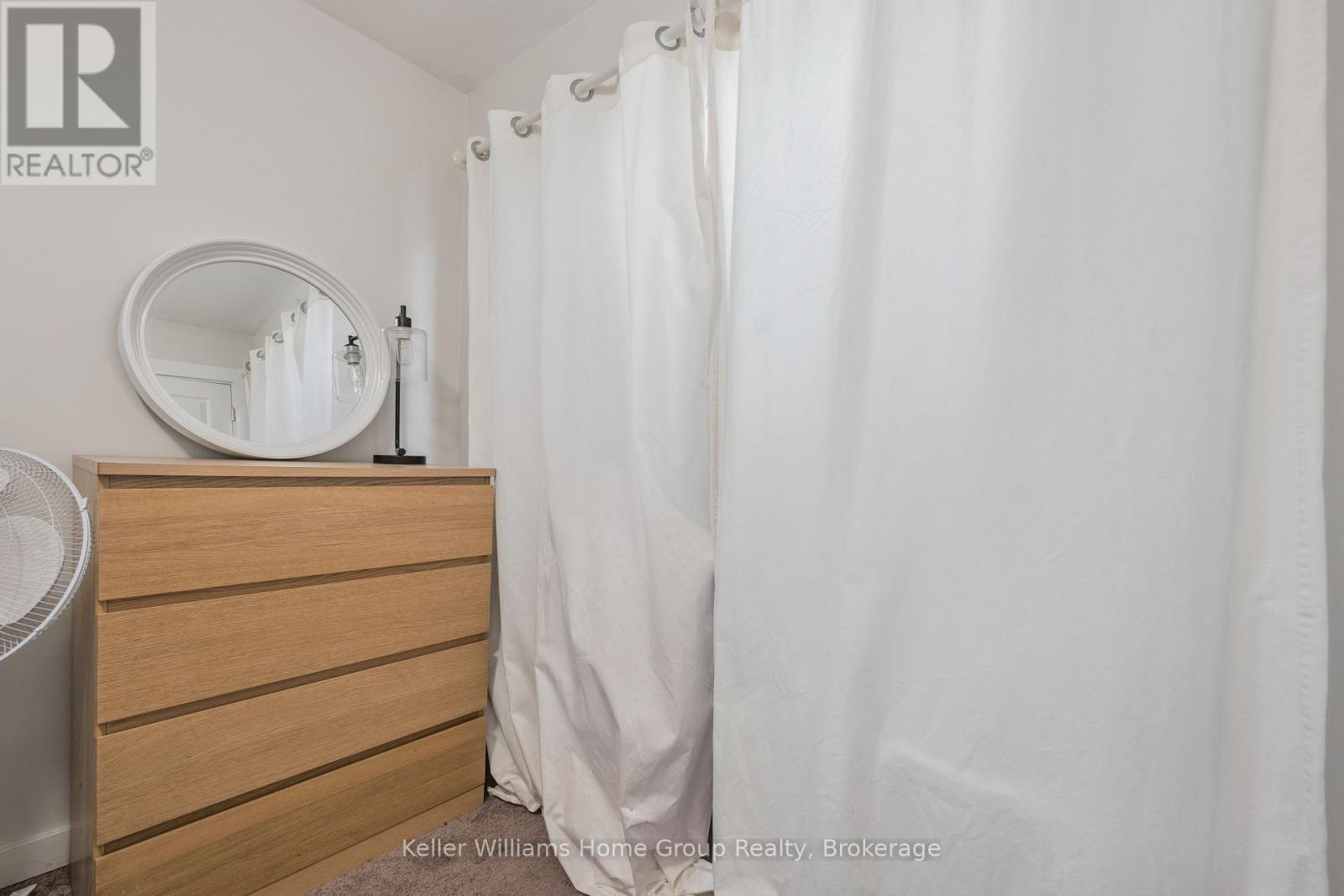 179 Angelene Street, Mississauga, Ontario  L5G 1X1 - Photo 16 - W12246808
