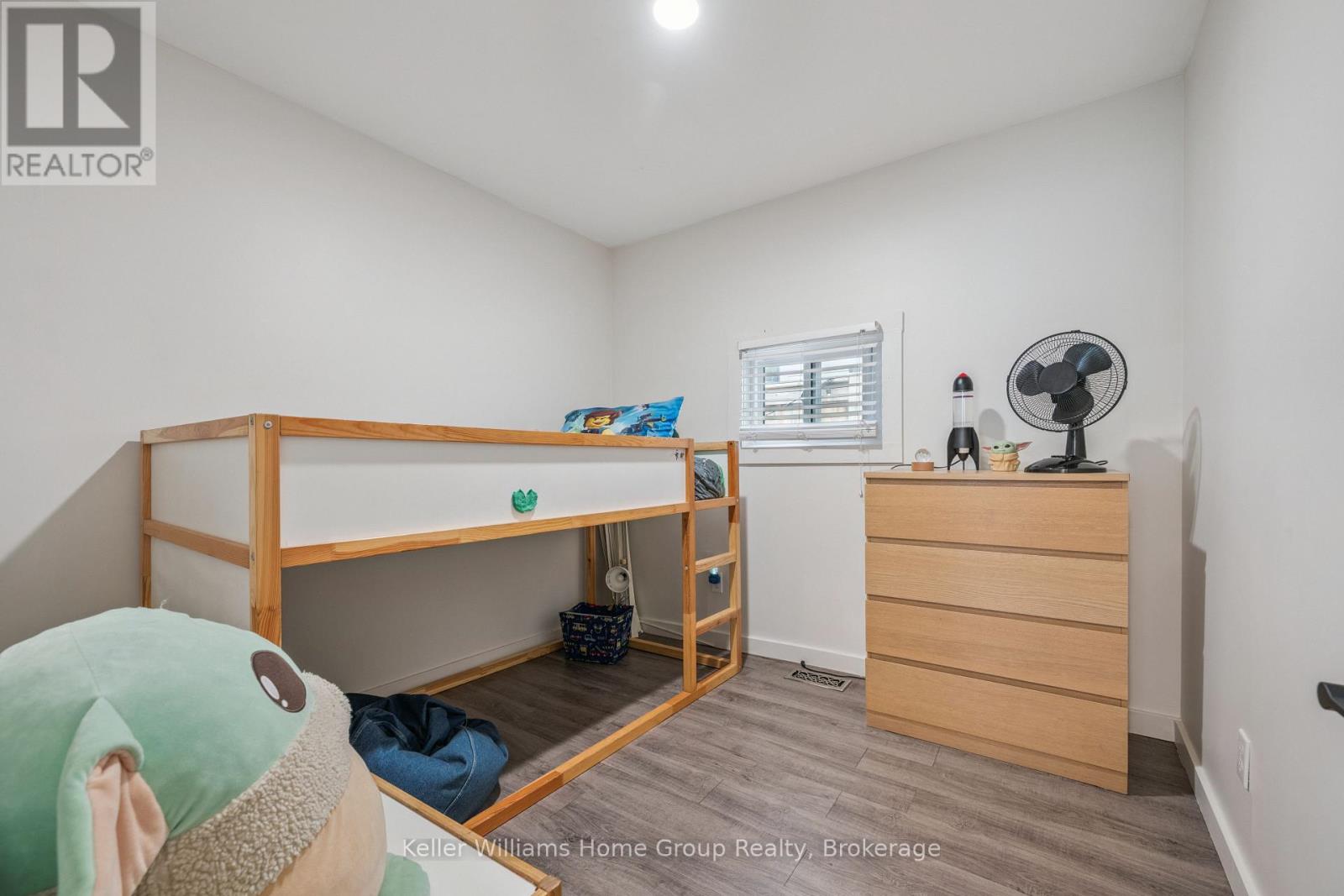 179 Angelene Street, Mississauga, Ontario  L5G 1X1 - Photo 17 - W12246808