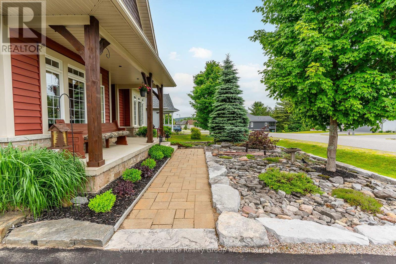 21 Windover Drive, Minden Hills, Ontario  K0M 2K0 - Photo 4 - X12246728
