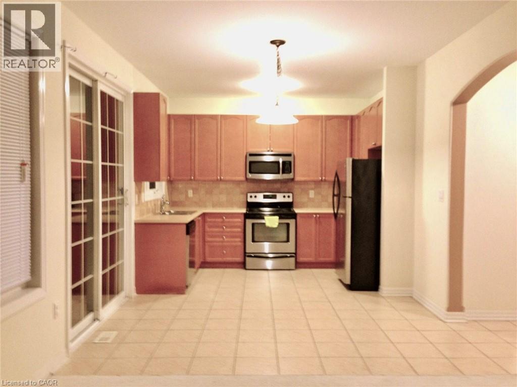 148 Montreal Circle, Hamilton, Ontario  L8E 0C8 - Photo 5 - 40744949