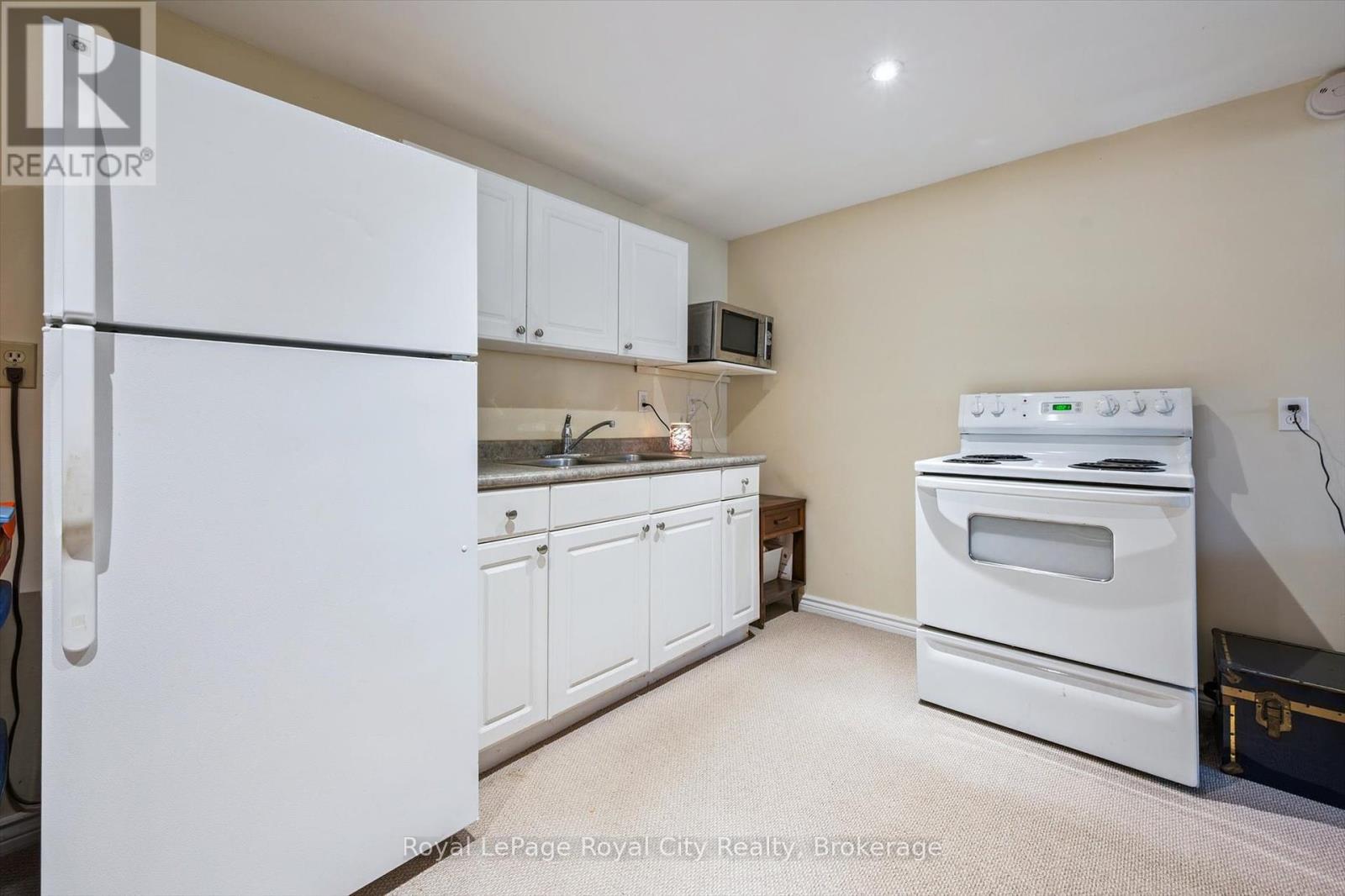 9 Dunhill Crescent, Guelph, Ontario  N1H 8A3 - Photo 25 - X12246901