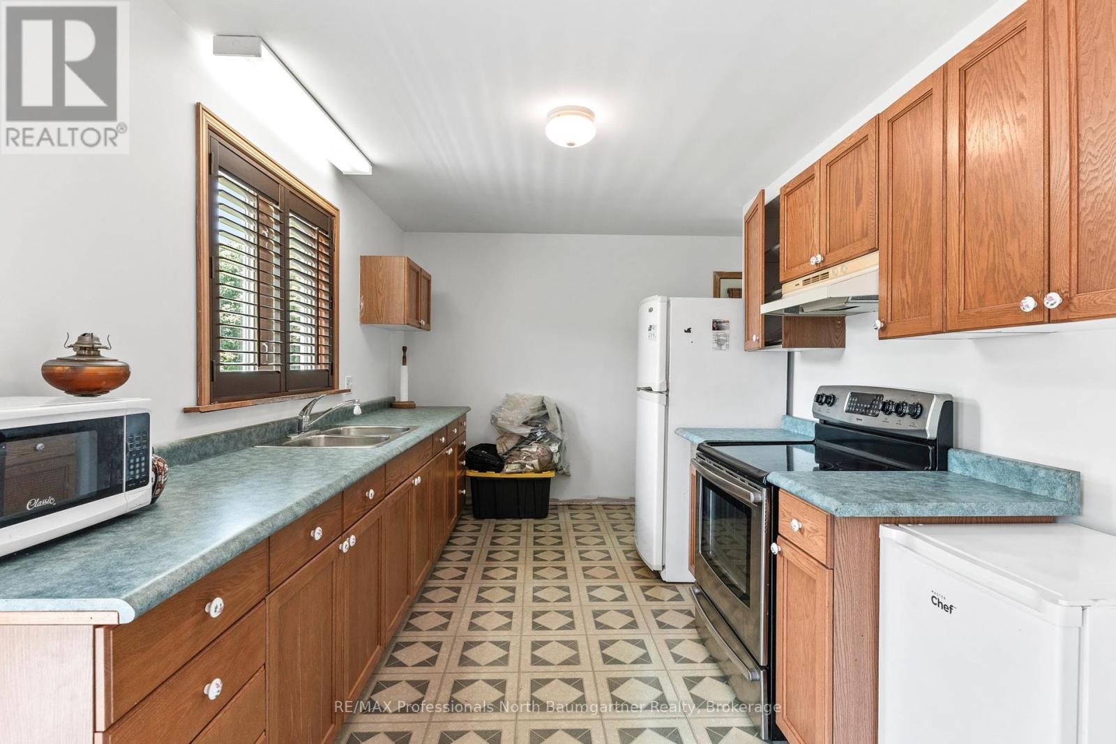 1144 Boshkung Lake Road, Algonquin Highlands, Ontario  K0M 1S0 - Photo 10 - X12247198