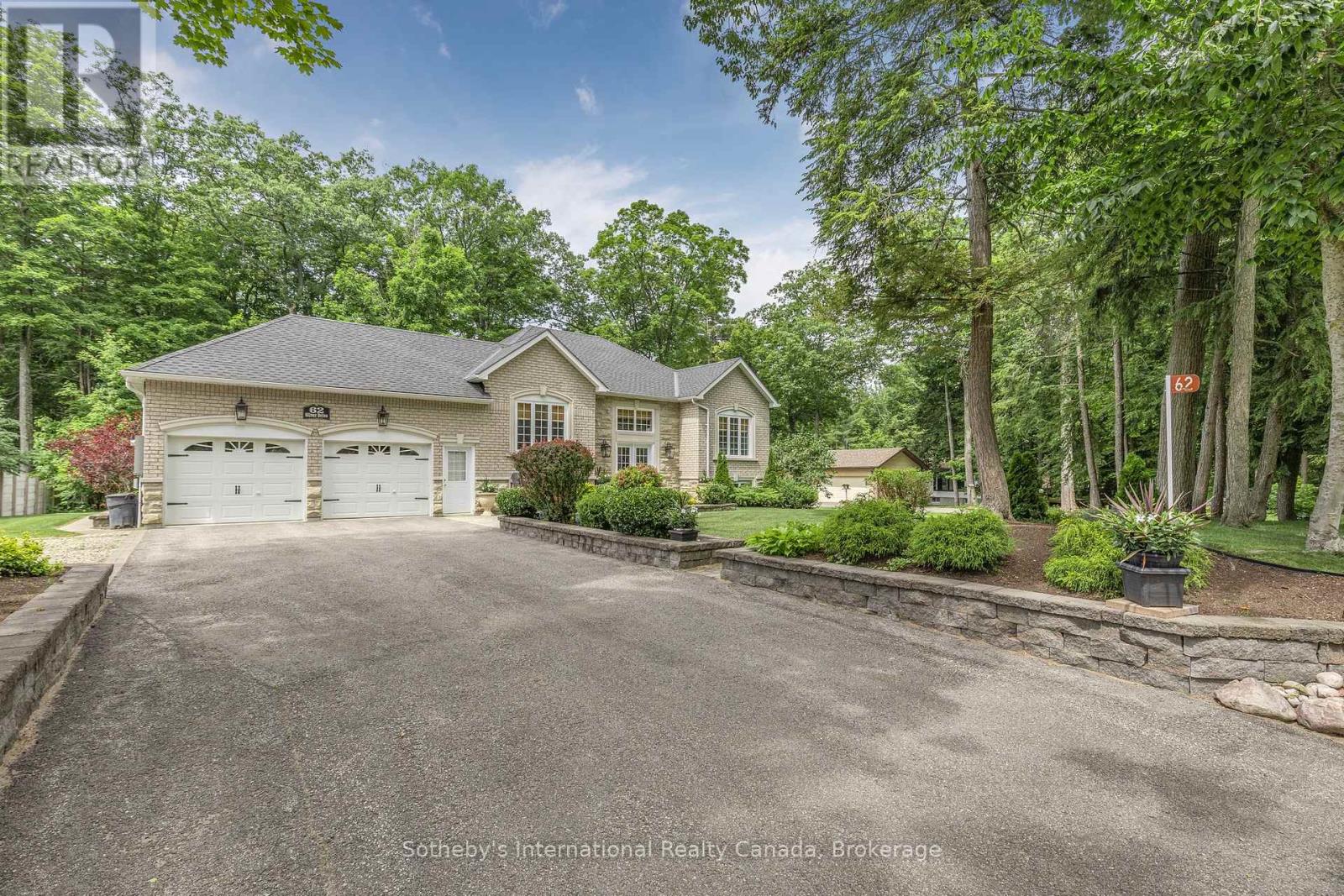 62 OLIVER DRIVE, Tiny, Ontario