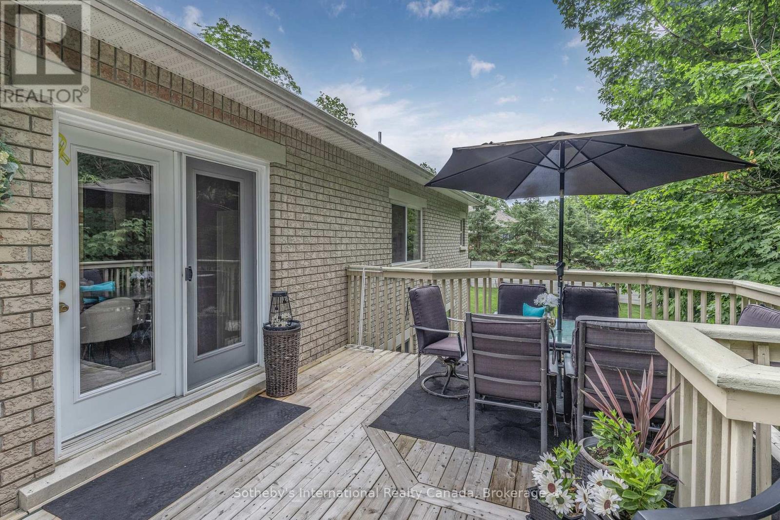 62 Oliver Drive, Tiny, Ontario  L0L 2J0 - Photo 14 - S12247363
