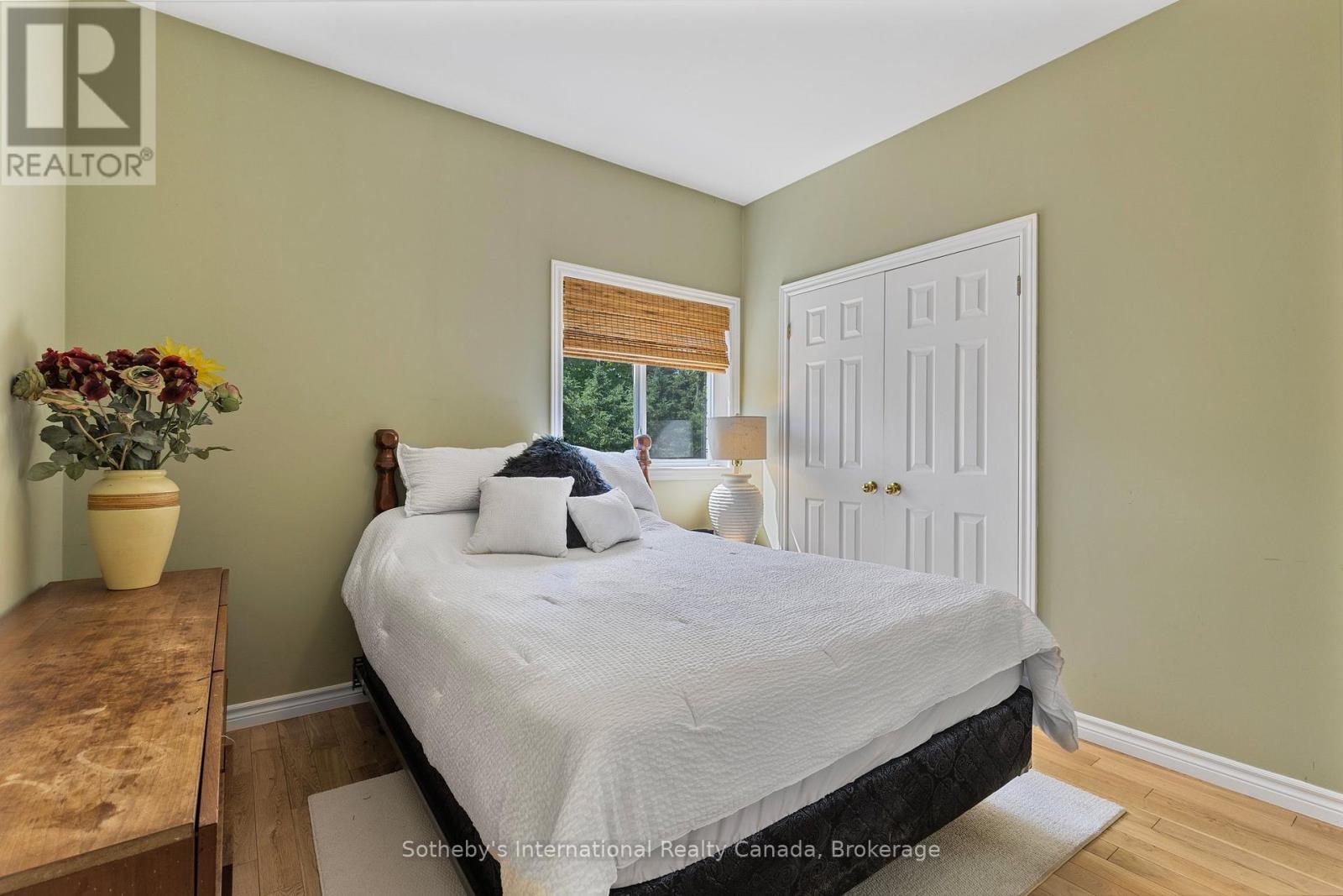 62 Oliver Drive, Tiny, Ontario  L0L 2J0 - Photo 21 - S12247363