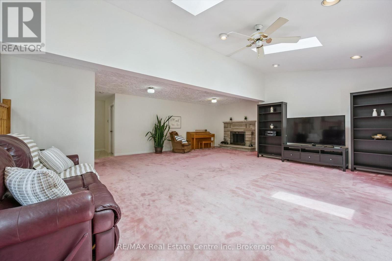 101 Harvard Road, Guelph, Ontario  N1G 2X9 - Photo 18 - X12247303