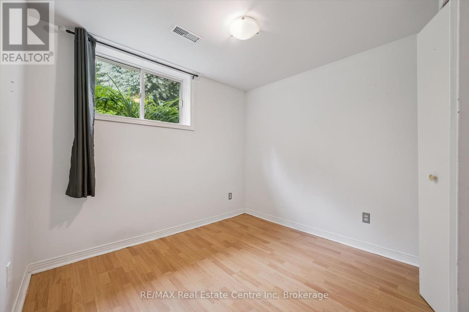 101 Harvard Road, Guelph, Ontario  N1G 2X9 - Photo 26 - X12247303